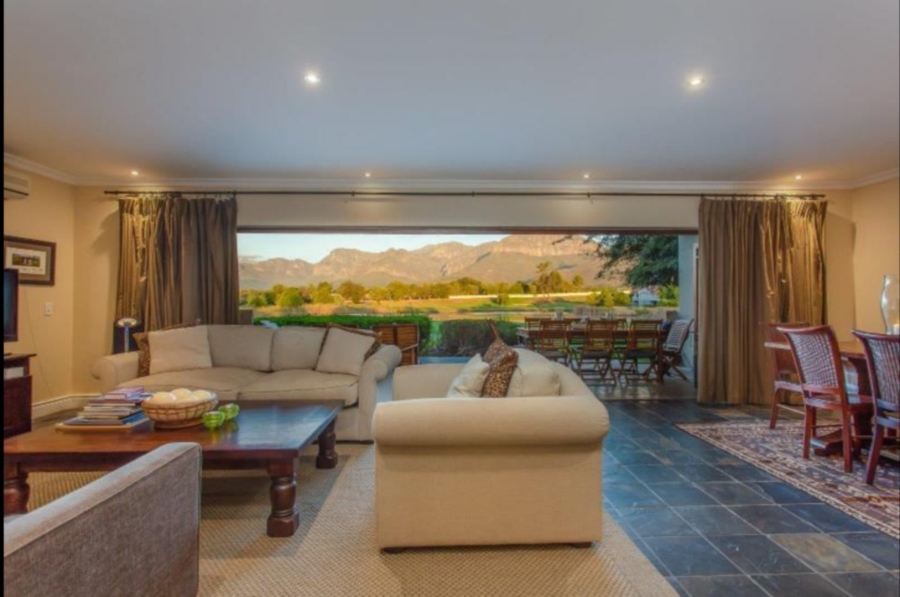 To Let 4 Bedroom Property for Rent in Boschenmeer Golf Country Estate Western Cape